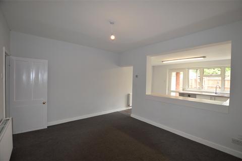 3 bedroom terraced house to rent, Cheltenham, Gloucestershire GL50