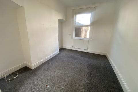 3 bedroom terraced house to rent, Alpha Street, Liverpool L21