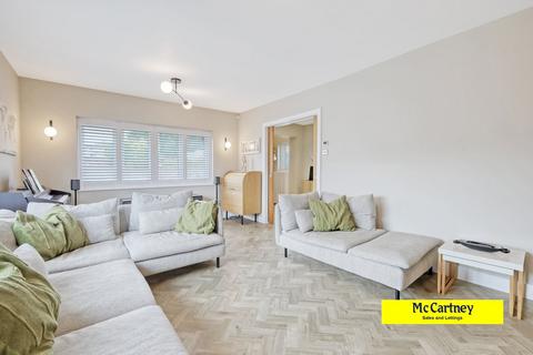 2a Rosebery Road, Chelmsford, CM2 0TT
