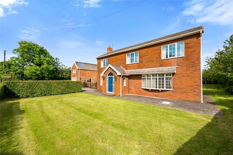 3 bedroom detached house for sale, Blackgate Lane, Preston PR4