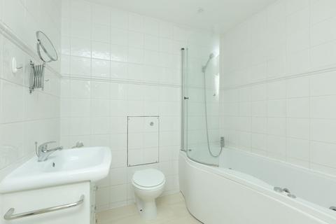 2 bedroom flat for sale, Central Parade, Dolphin Court, CT6