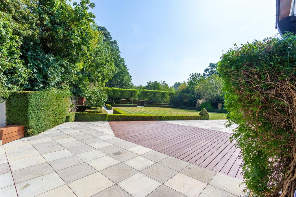 Gardens &amp; Terrace