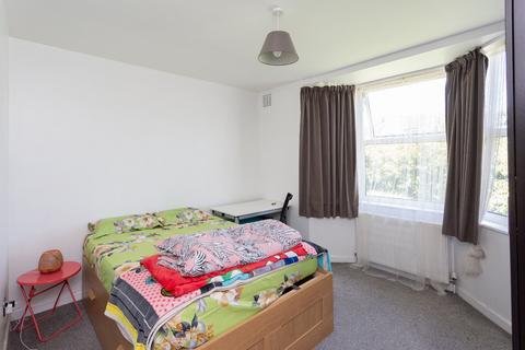 1 bedroom apartment for sale, Gammons Lane, Watford, Hertfordshire, WD24
