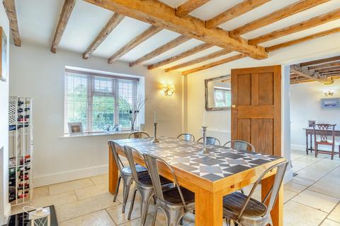 48 Beech Lane, Kislingbury, Northampton, NN7 4AL