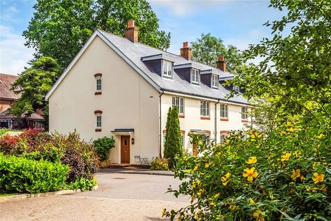 3 bedroom end of terrace house for sale, Reigate Hill, Reigate, Surrey, RH2