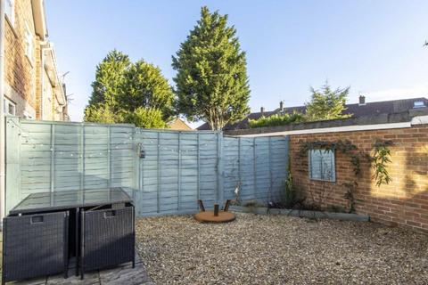 3 bedroom terraced house to rent, Concorde Drive, Bristol BS10