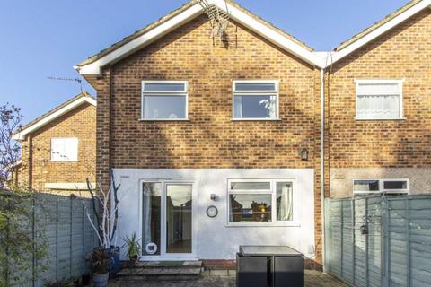3 bedroom terraced house to rent, Concorde Drive, Bristol BS10