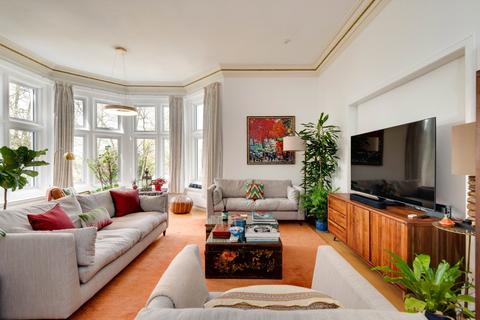 2 bedroom apartment for sale, Frognal Gardens, Hampstead