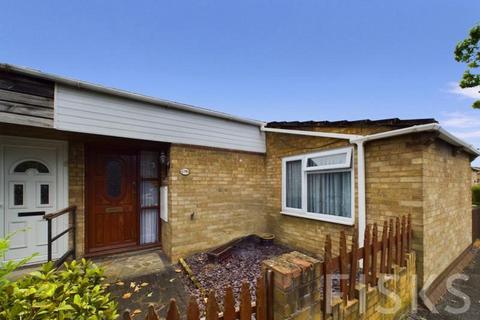 4 bedroom terraced house for sale, Broomfields, pitsea, SS13