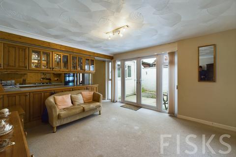 76 Broomfields, Basildon, SS13 3LG