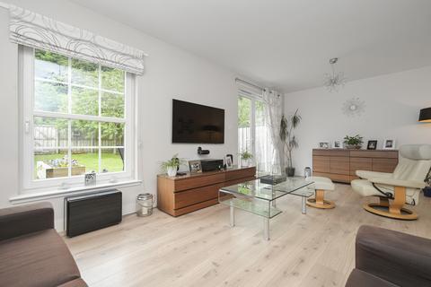 44 Esk Bridge, Penicuik, EH26 8QR