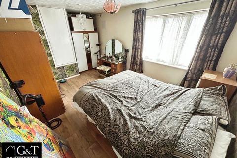 39 Wells Road, Brierley Hill, DY5 3TB