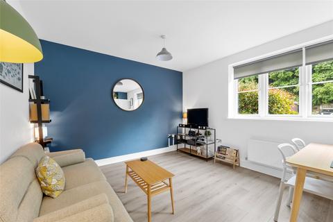 2 bedroom flat for sale, Waterhouse Lane, Kingswood, Tadworth, Surrey, KT20