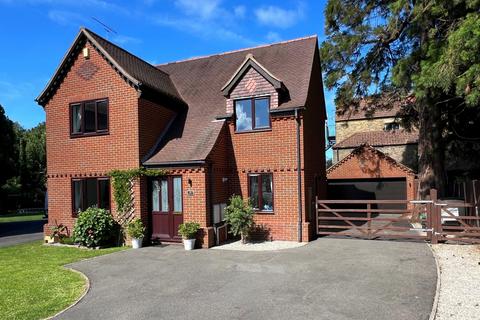 4 bedroom detached house for sale, Warden House Mews, Deal, CT14