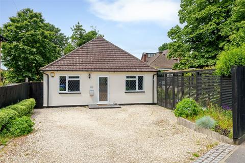 3 bedroom bungalow for sale, Crowthorne, Berkshire RG45