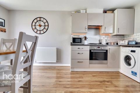 4 Azure Walk, Nuneaton, CV10 9GQ