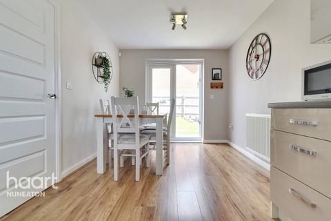 4 Azure Walk, Nuneaton, CV10 9GQ
