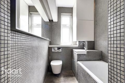 55 Scarborough Road, London, E11 4AL