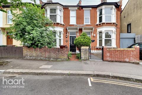 3 bedroom terraced house for sale, Scarborough Road, Leytonstone