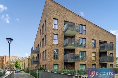 1 bedroom flat for sale, Welham Road, London, N14