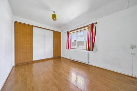 37 Bedivere Road, Bromley, BR1 5LJ