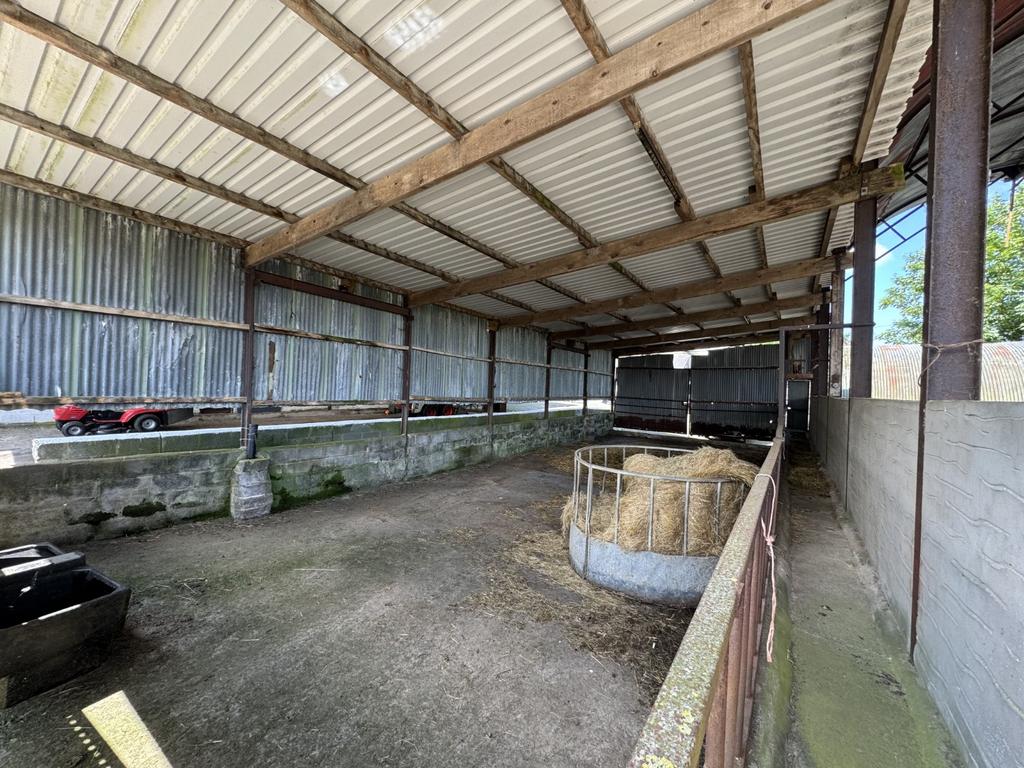 Dutch Barn and Lean-To