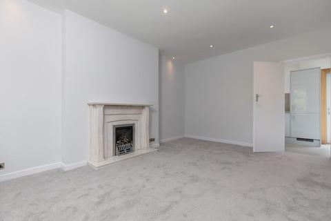 120 Monteith Drive, Clarkston, Glasgow, G76 8NZ