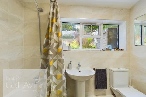 3 Brookside Cottages, Burton Joyce, Nottingham, NG14 5DA