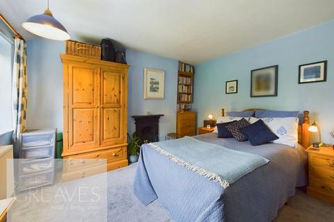 3 Brookside Cottages, Burton Joyce, Nottingham, NG14 5DA