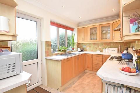 4 bedroom detached house for sale, Hookstone Chase, Harrogate