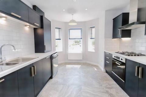 2 bedroom apartment to rent, Beech Court, Surbiton KT6