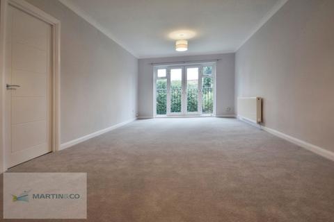 2 bedroom apartment to rent, Carshalton Lodge