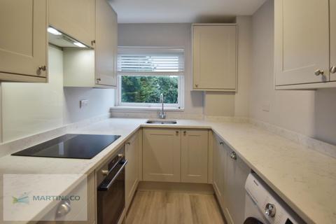 2 bedroom apartment to rent, Carshalton Lodge