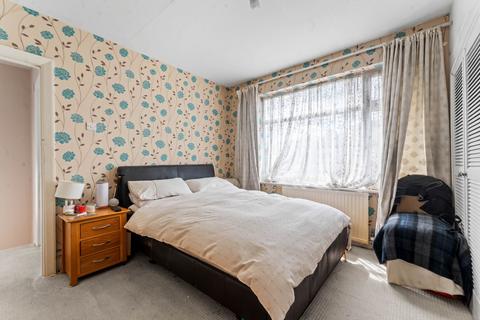 1 bedroom flat for sale, Limes Avenue, Waddon, Croydon