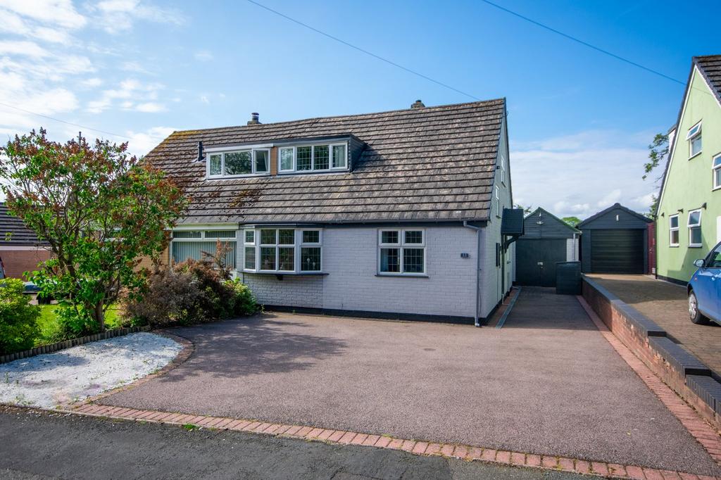 Pooles Way, Burntwood, WS7 3 bed semidetached house for sale £300,000