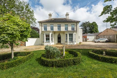 5 bedroom detached house for sale, Norwich Road, Dereham