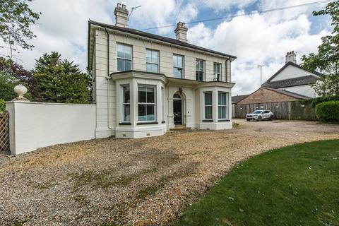 5 bedroom detached house for sale, Norwich Road, Dereham