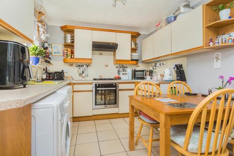 2 bedroom end of terrace house for sale, Whitsundale Close, Finedon NN9