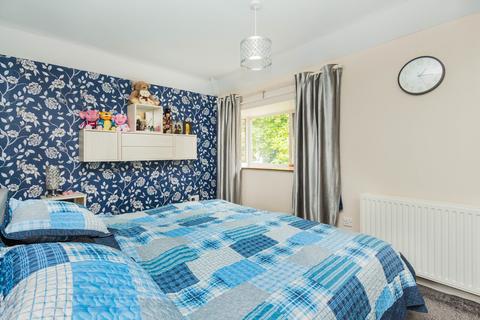 2 bedroom end of terrace house for sale, Whitsundale Close, Finedon NN9