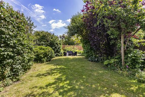 4 bedroom semi-detached house for sale, Sherard Road, Eltham SE9