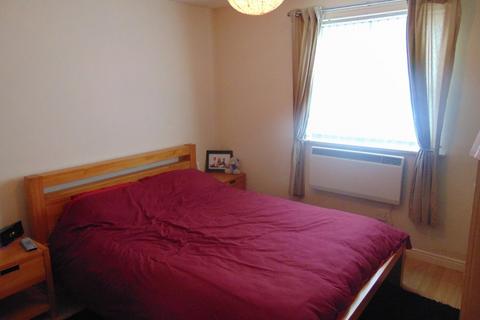 2 bedroom ground floor flat to rent, Canavan Park, Falkirk FK2