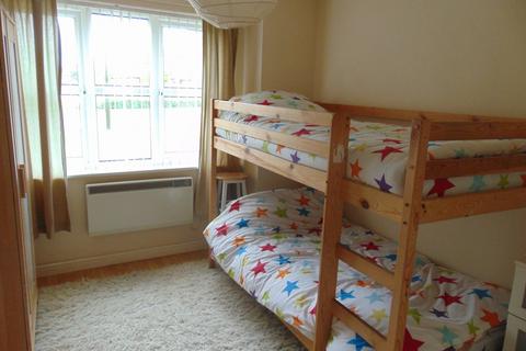2 bedroom ground floor flat to rent, Canavan Park, Falkirk FK2