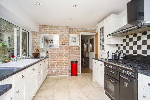 3 bedroom cottage for sale, High Broom Lane, Crowborough