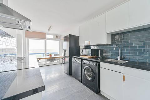 2 bedroom flat to rent, Pinter House, Clapham, London, SW9