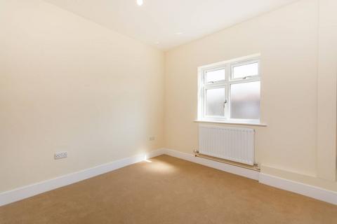 1 bedroom flat to rent, Churchill Mews, Croydon, CR0