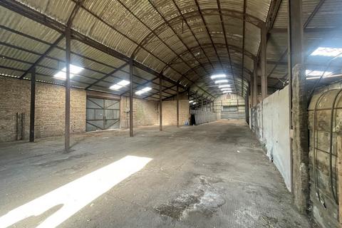 Industrial unit to rent, Manor Farm, East Torrington, Market Rasen