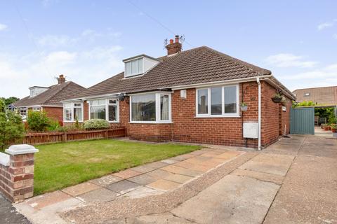 2 bedroom bungalow for sale, Halton Place, Cleethorpes, N.E Lincolnshire, DN35