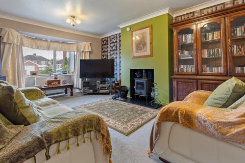 2 bedroom bungalow for sale, Halton Place, Cleethorpes, N.E Lincolnshire, DN35