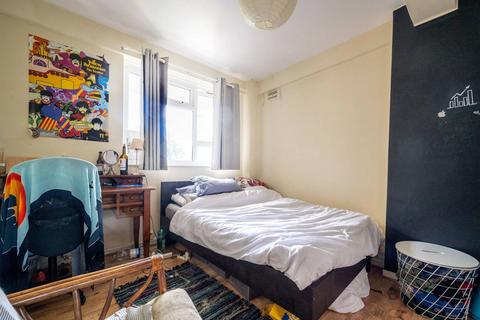 3 bedroom flat to rent, Cumberland House, Kingston Hill, Kingston upon Thames, KT2