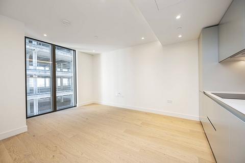 1 bedroom flat for sale, South Quay Plaza, Canary Wharf E14